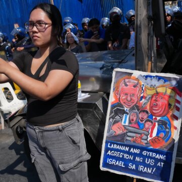 Filippinska transportstrejkande säger att Marcos Jr misslyckas med att kontrollera oljepriserna

