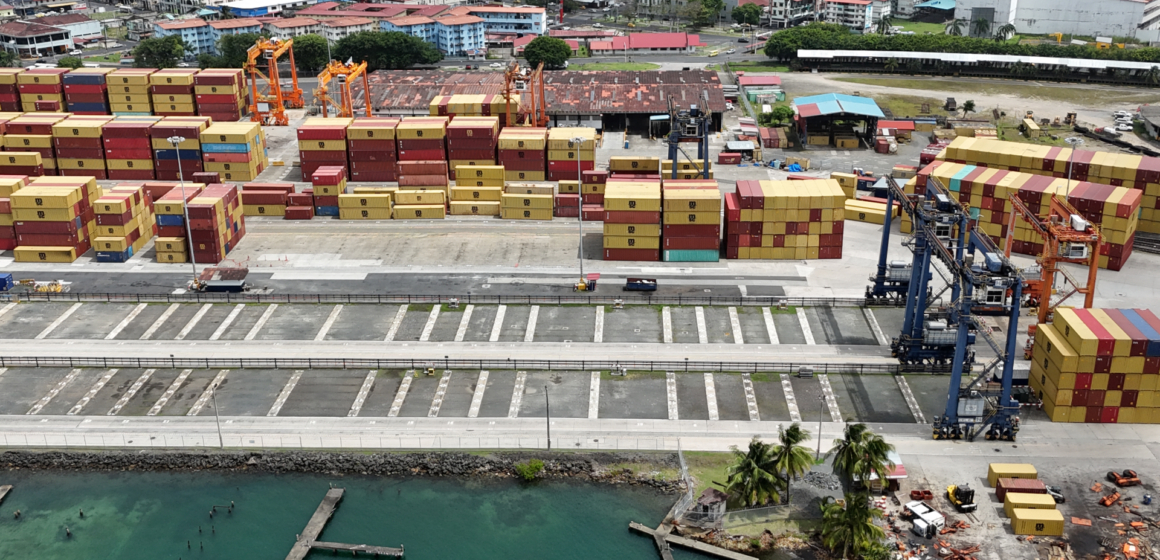 Hongkong-länkat företag avvisar sökning av Panamakanalens hamnkontor

