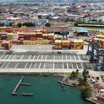 Hongkong-länkat företag avvisar sökning av Panamakanalens hamnkontor

