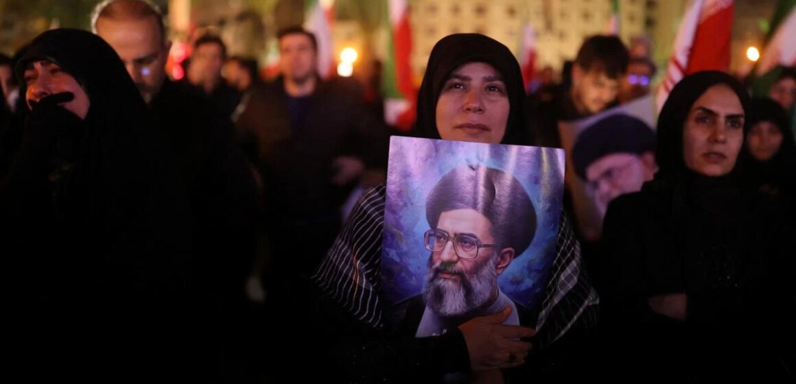 Hur länge kan den iranska regimen hålla på?
