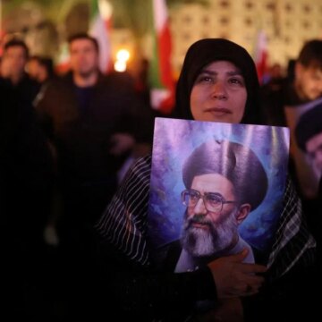 Hur länge kan den iranska regimen hålla på?
