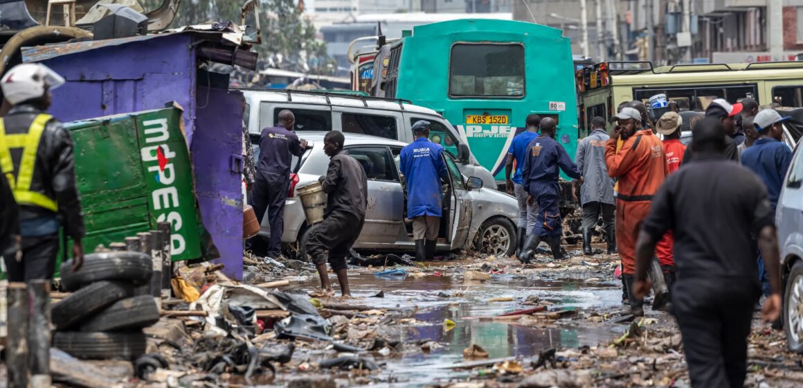 Minst 42 människor dödades under dagar av översvämningar i Kenya

