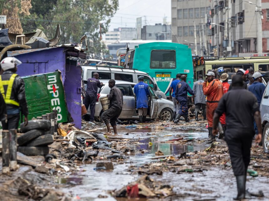 Minst 42 människor dödades under dagar av översvämningar i Kenya

