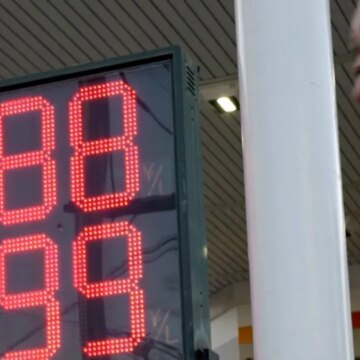 Oljepriset fortsätter att stiga när Trump söker koalition för att återöppna Hormuzsundet

