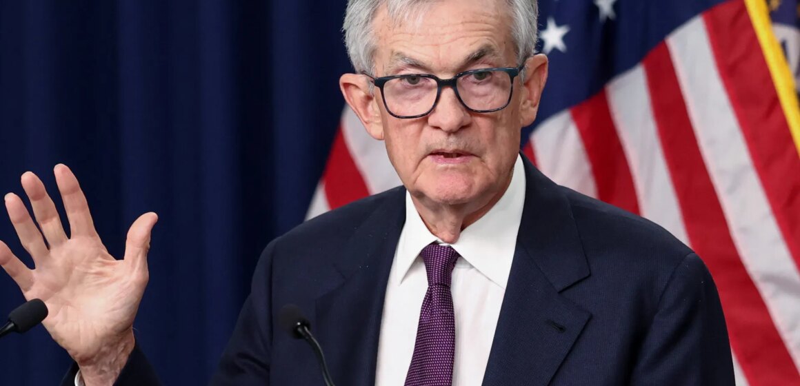 US Fed håller räntorna stabila mitt i ekonomisk osäkerhet, Irankrig

