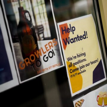 USA:s arbetsmarknad stannar, arbetslösheten stiger innan Fed beslutar

