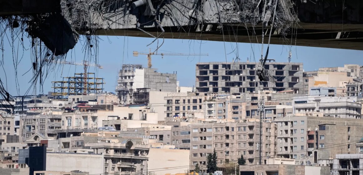 På kartor och foton: Fem iranska civila broar som riskerar att drabbas av amerikanska anfall

