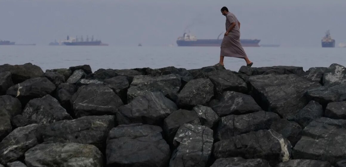 I Hormuzsundet tar Iran och Kina sikte på USA:s dollarhegemoni

