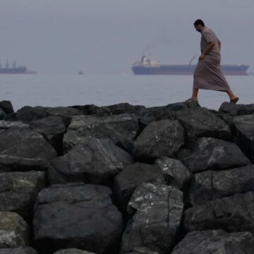 I Hormuzsundet tar Iran och Kina sikte på USA:s dollarhegemoni

