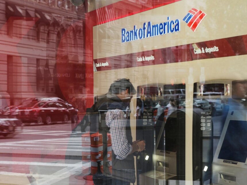 Advokater söker efter Epstein-överlevande för Bank of America-uppgörelsen på 72,5 miljoner dollar

