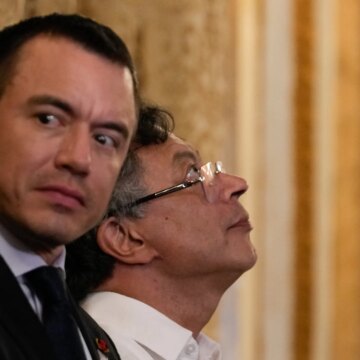 Ecuador höjer tullarna till 100 procent i fejd med grannen Colombia

