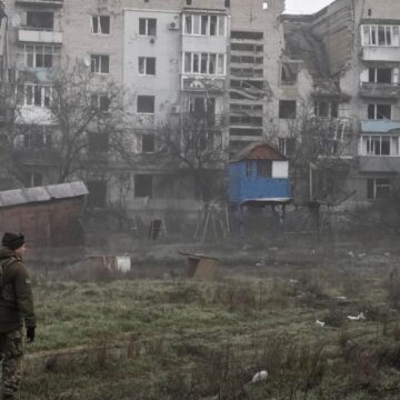 En felaktig formel för fred i Ukraina
