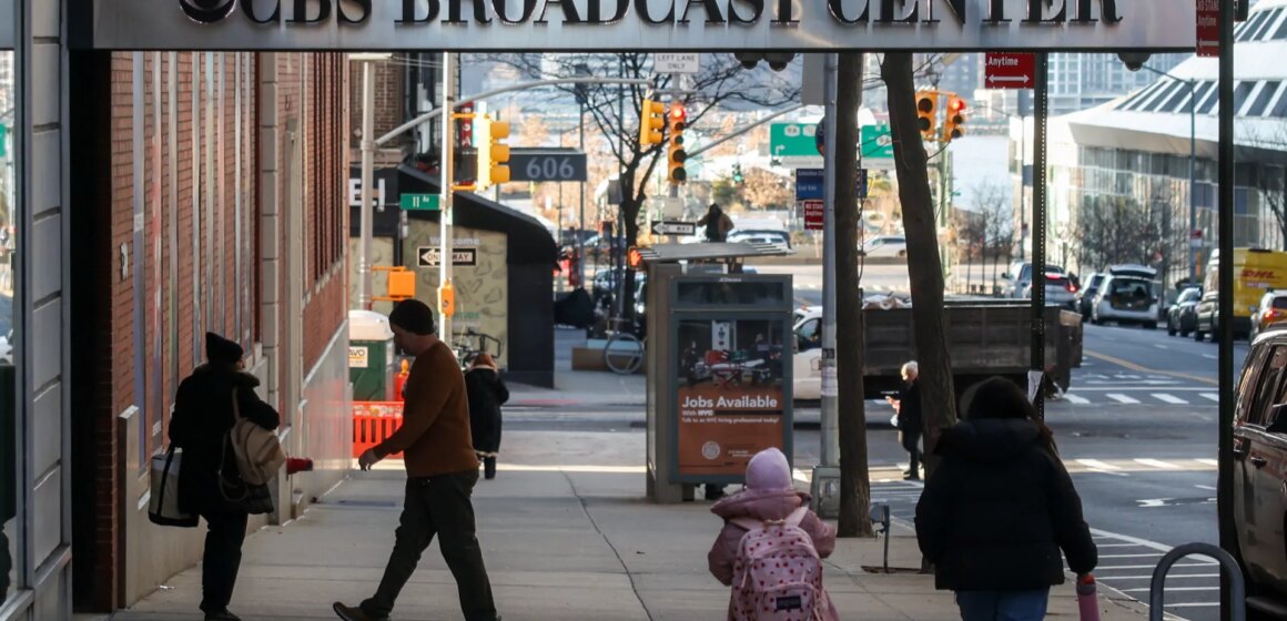 En sammanslagning mellan Warner Bros och Paramount kan omforma det amerikanska medielandskapet

