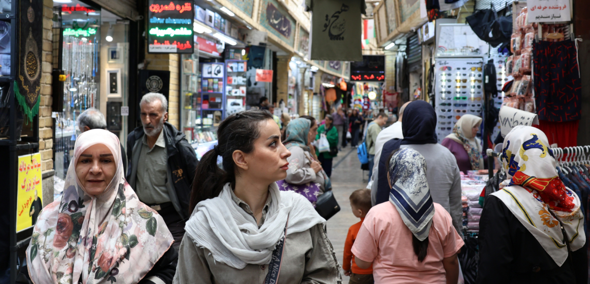 Iran flyttar ekonomiskt fokus till väsentligheter under krigsosäkerhet

