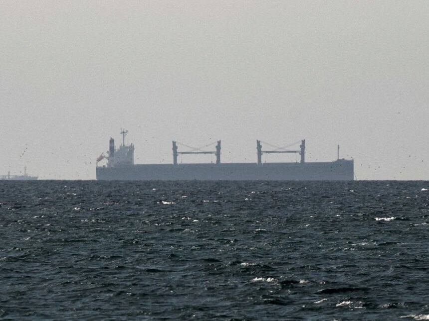 Iran säger att irakiska fartyg kan passera Hormuzsundet när transiterna ökar

