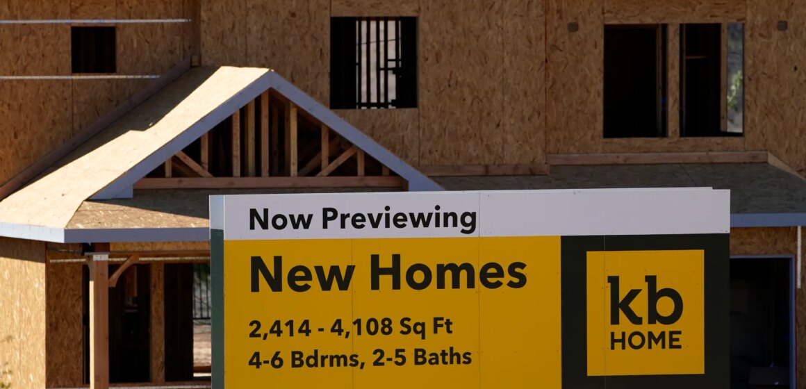 Ny rapport från Vita huset har planer på att åtgärda bostadsbristen i USA på 10 miljoner

