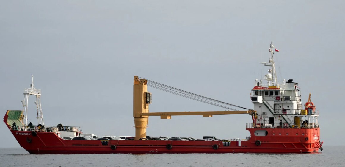 Rederier söker förtydliganden innan de korsar Hormuz

