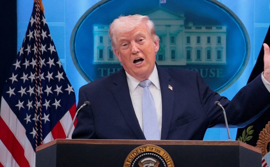 Trump hotar med 50-procentiga tullar på länder som förser Iran med vapen

