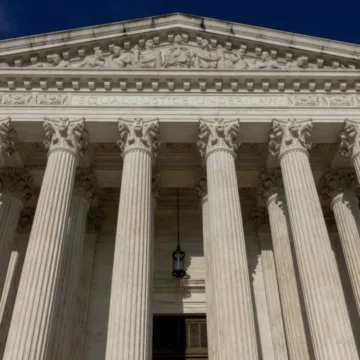 USA lanserar tullåterbetalningssystem när tusentals importörer ställer upp

