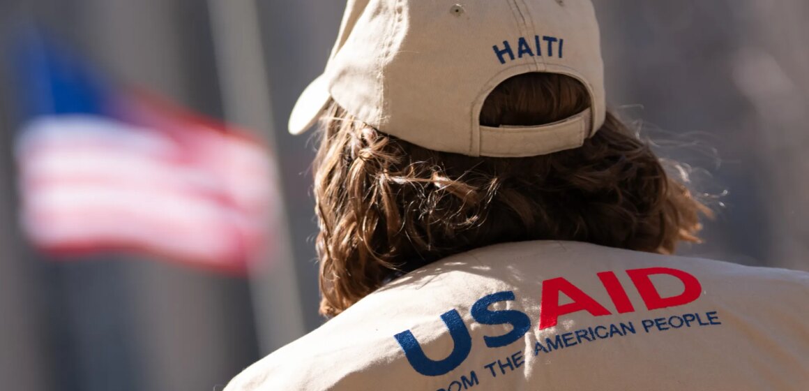 USA ledde den "historiska" nedgången av utländskt bistånd 2025 mitt i Trumps nedskärningar: OECD

