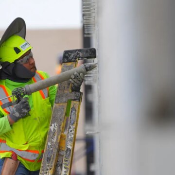 USA:s arbetslöshet sjunker trots ekonomisk osäkerhet och Irankrig

