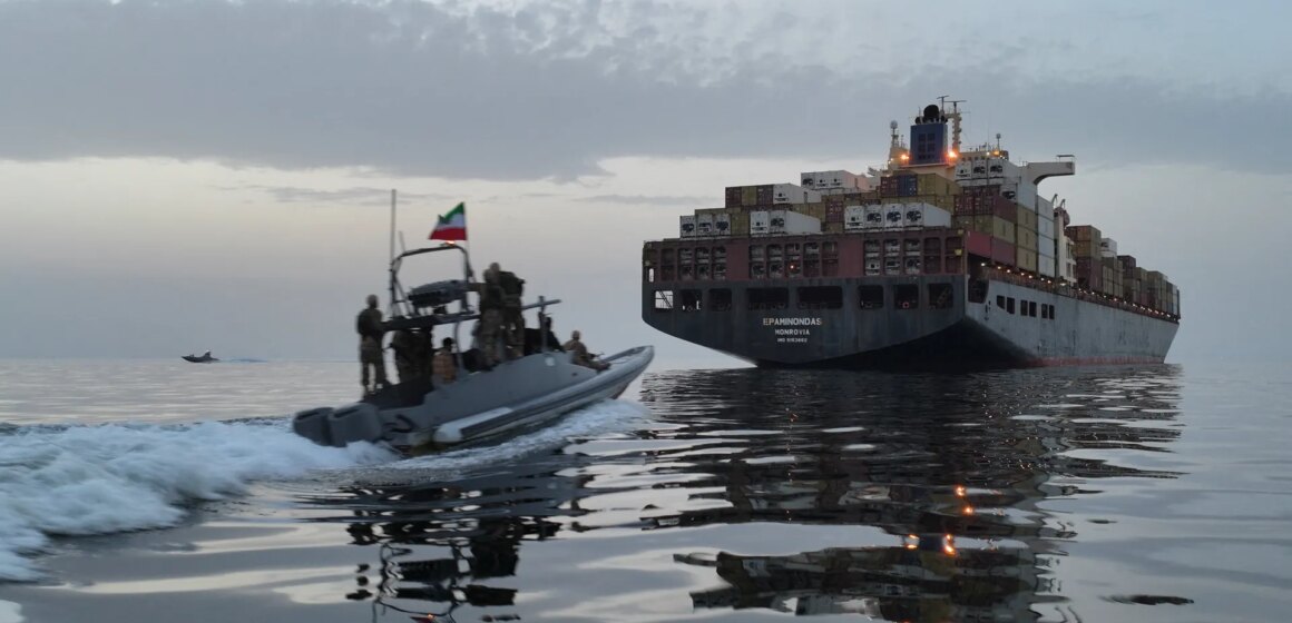 Eftersom samtalen mellan USA och Iran förblir "stoppade", varnar experter för "långsiktiga störningar"

