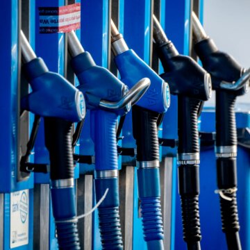 Förenade Arabemiratens utträde ur OPEC signalerar närmare anpassning till USA:s intressen, säger experter

