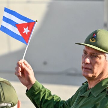 Kuba tackar Kina för risleveransen under försämrade humanitära förhållanden Kuba tackar Kina för risleveransen under försämrade humanitära förhållanden