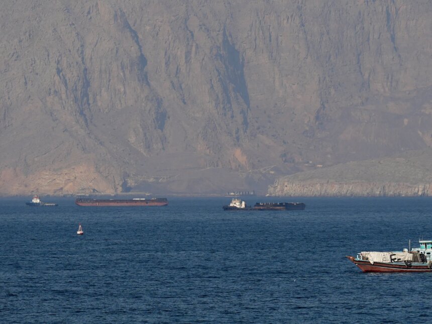 Spåra skuggflottan: Hur Iran undvek USA:s flotta blockad i Hormuz

