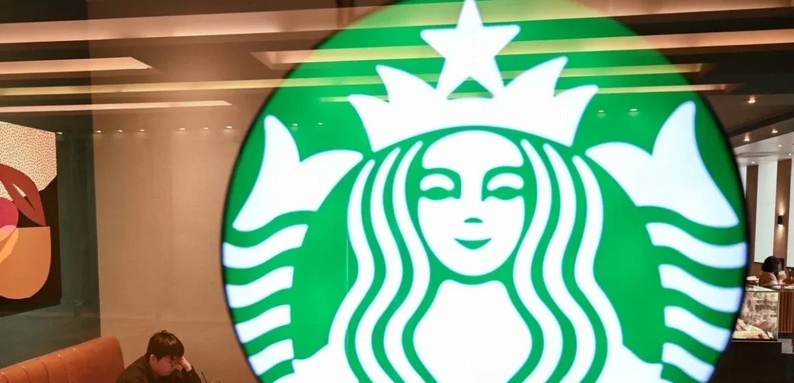 Starbucks Koreas vd sparkade för marknadsföring som framkallade militärt tillslag

