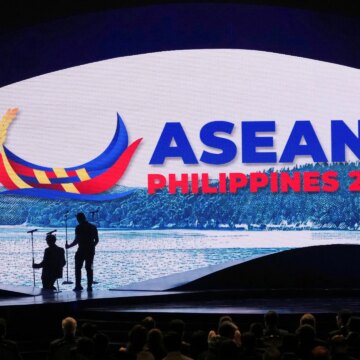 Sydostasiens ledare konfronterar nedfallet från kriget i Iran vid ASEAN-toppmötet Sydostasiens ledare konfronterar nedfallet från kriget i Iran vid ASEAN-toppmötet