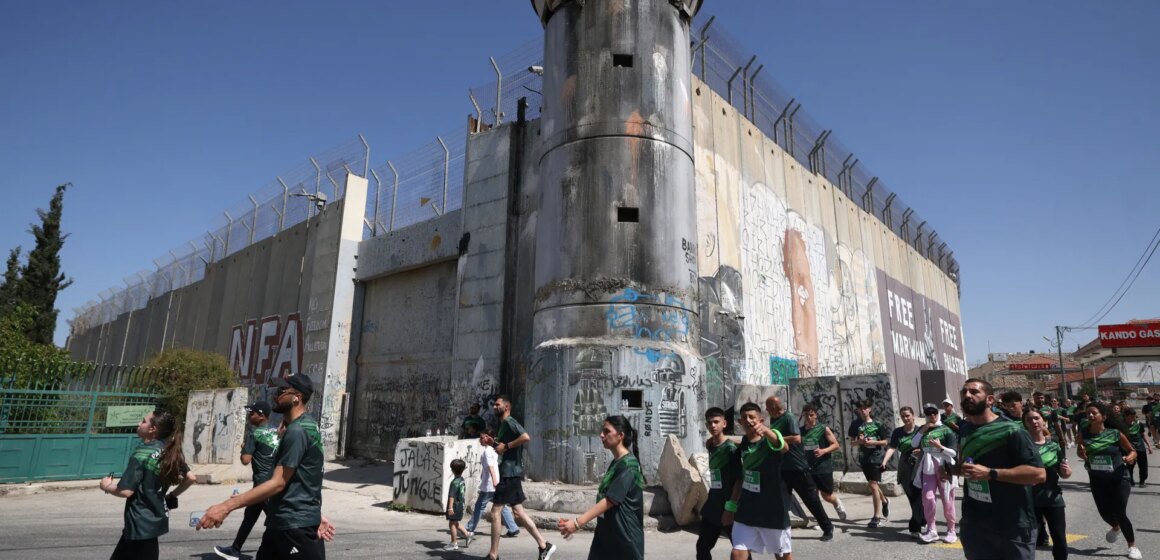 Palestinska akademiker på Västbanken går in på en kollapsad arbetsmarknad Palestinska akademiker på Västbanken går in på en kollapsad arbetsmarknad