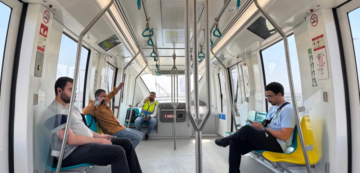 Egyptens nya monorail erbjuder en modern resa, men Kairo är fortfarande inte övertygad

