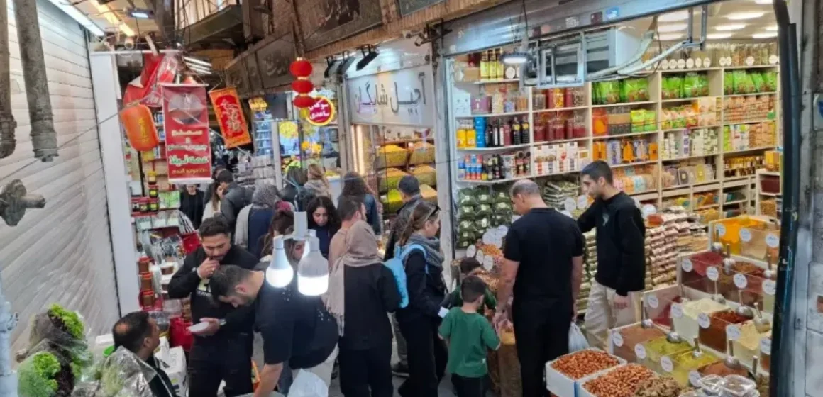 "Rött kött är en dröm": Irans inflation når den högsta nivån sedan andra världskriget

