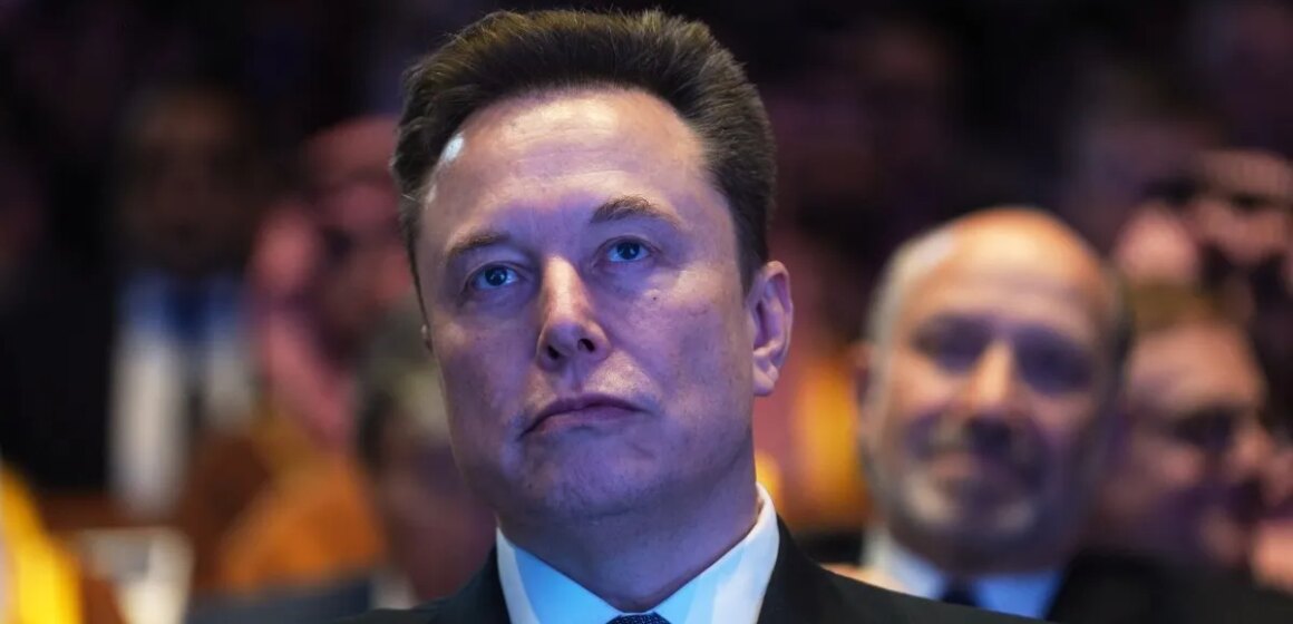 Elon Musk är redo att skriva historia som världens första biljonär

