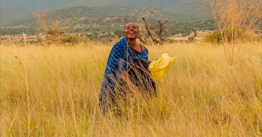Masai-kvinnor förvandlar torka till inkomst genom foderodling i Tanzania Masai-kvinnor förvandlar torka till inkomst genom foderodling i Tanzania