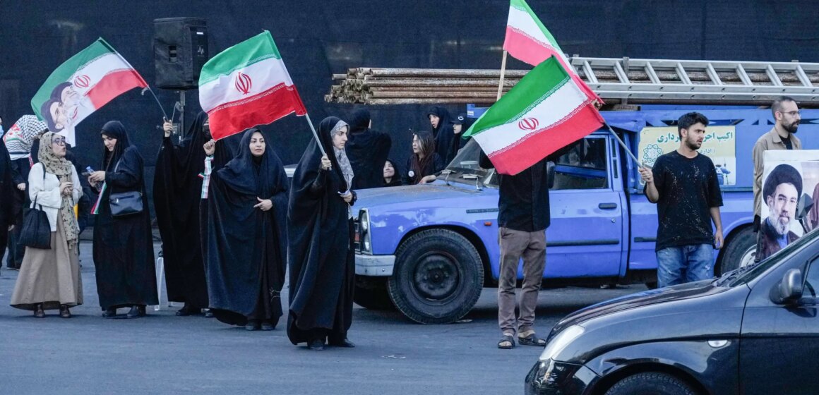 Eftersom avtalet har kommit överens med USA är inte alla i Iran övertygade om att freden är här

