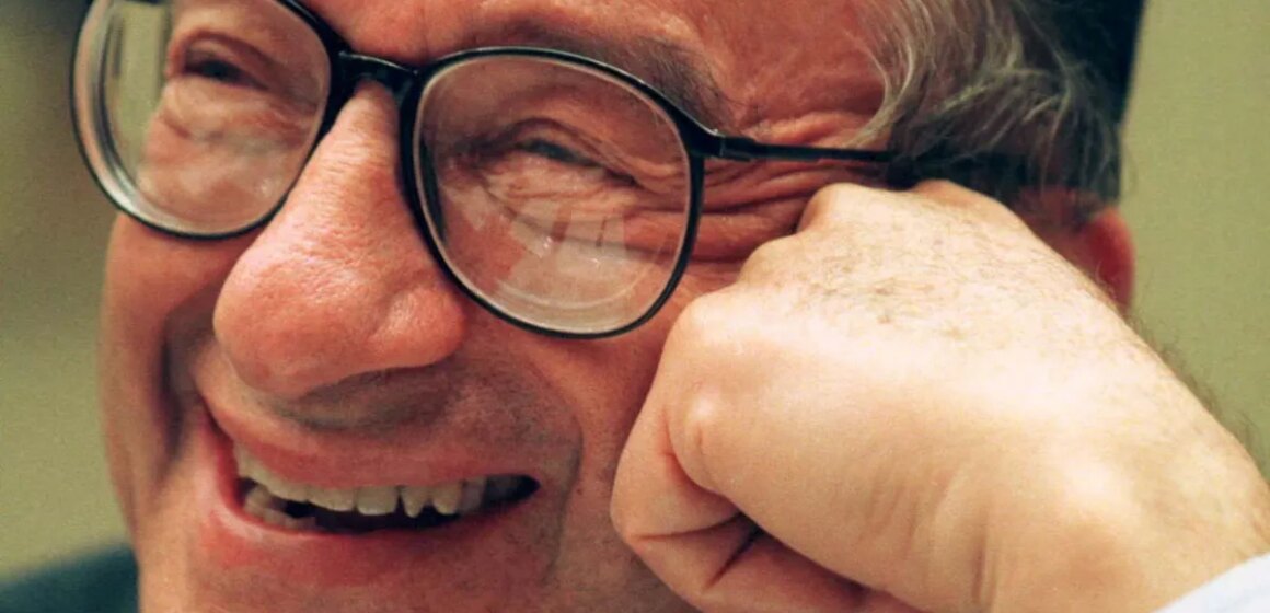 Förre amerikanska centralbankschefen Alan Greenspan avlider vid 100 års ålder Förre amerikanska centralbankschefen Alan Greenspan avlider vid 100 års ålder