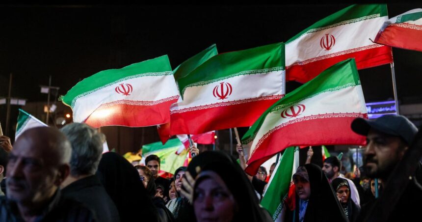 Iran omfamnar ett evigt krig

