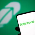 Robinhood minskar personalstyrkan med 10 procent under omstrukturering

