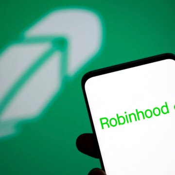 Robinhood minskar personalstyrkan med 10 procent under omstrukturering

