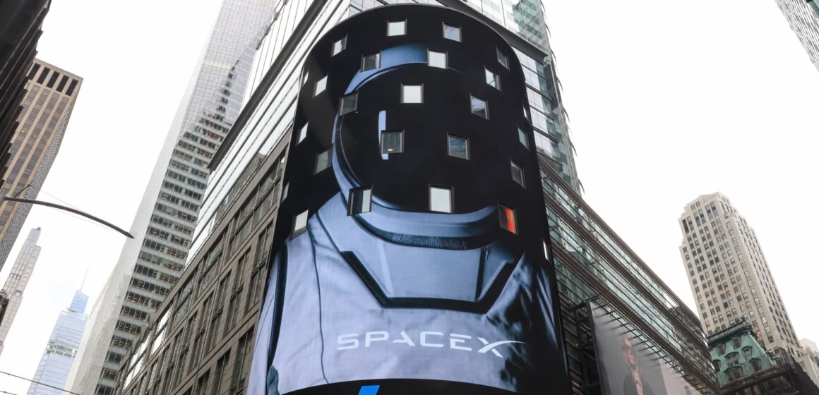SpaceX IPO debuterar på amerikanska marknader, Musk blir världens första SpaceX IPO debuterar på amerikanska marknader, Musk blir världens första biljonär