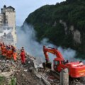 Åtta dödade, minst 34 saknas efter jordskred i Kinas Chongqing

