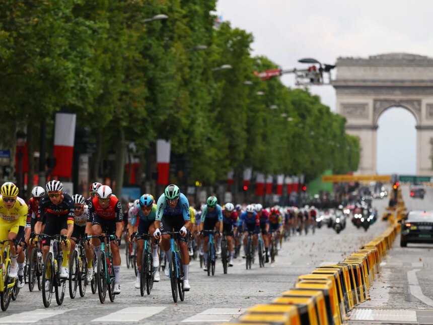 Sista etappen i Tour de France förkortades när räddningsteam tacklar Sista etappen i Tour de France förkortades när räddningsteam tacklar skogsbränder