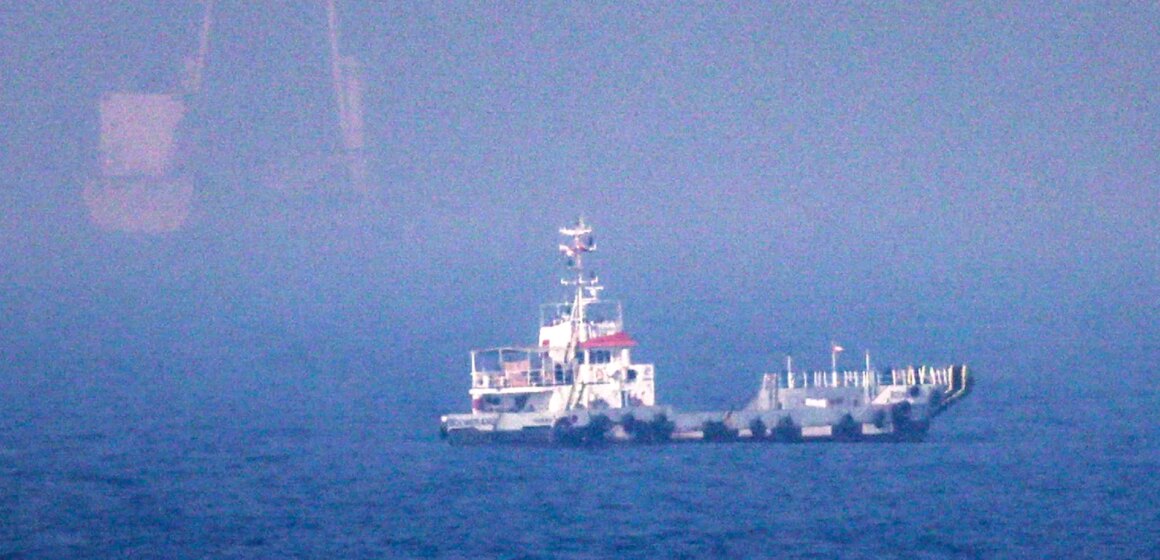 Hur fraktförsäkringspriserna stiger när Hormuz, Bab al-Mandeb lade ner

