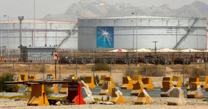 OPEC+-länderna säger att de kommer att utöka den månatliga oljeproduktionen

