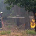 Skogsbränder i Spanien och Frankrike tvingar fram evakuering av 200 000 människor

