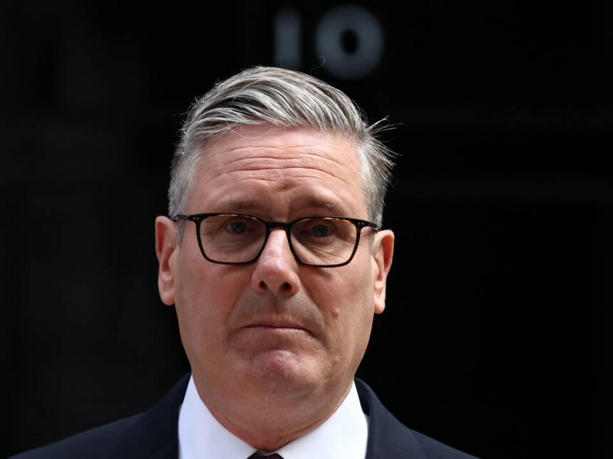 Storbritanniens Starmer tillkännager 300 miljarder pund försvarsinvesteringsplan


