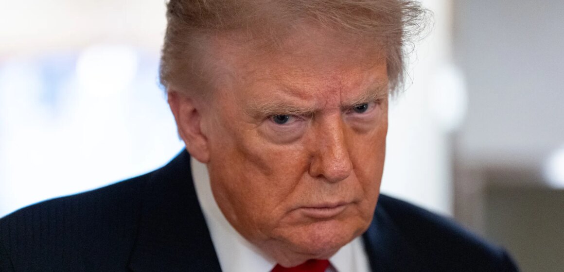 Mediegrupper stämmer Trump för betald tillgång till offentliga inlägg på sociala medier

