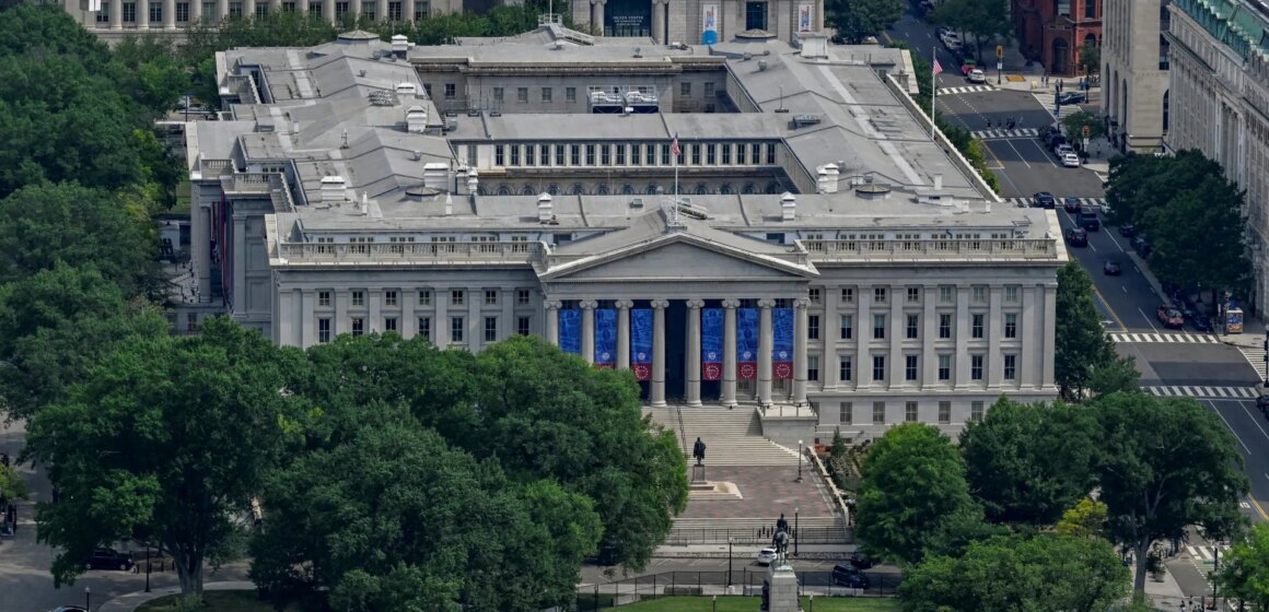 USA:s skuld når 40 biljoner dollar: Vem är Washington skyldig och varför spelar det någon roll?

